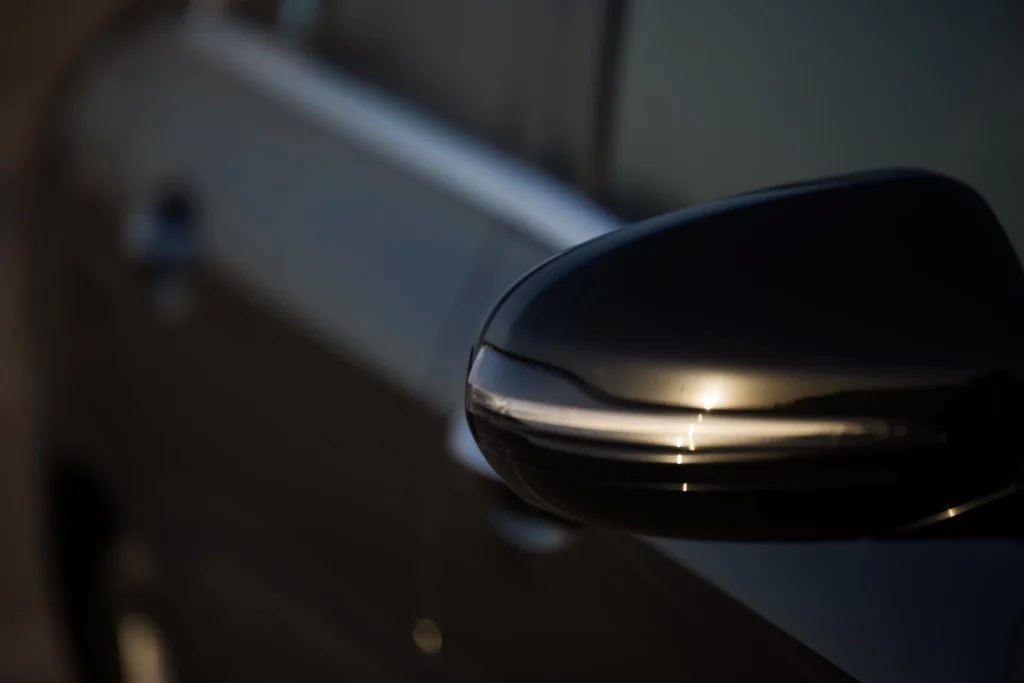 Foto detalle del retrovisor Mercedes Gama Alta Procas
