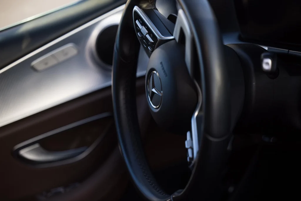 Foto detalle del volante Mercedes Gama Alta Procas