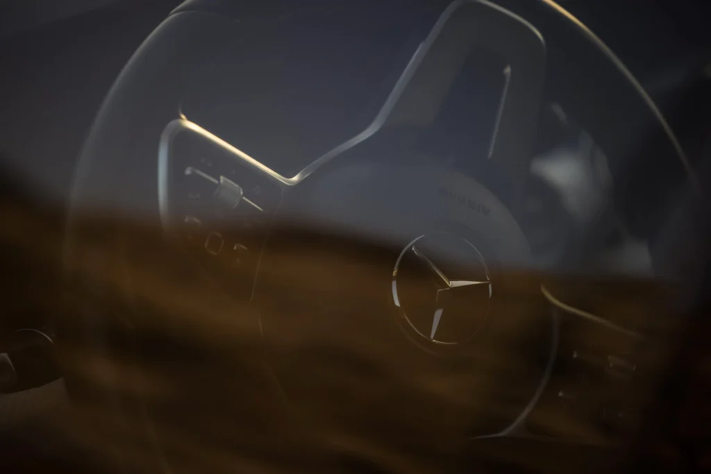 Foto detalle del volante del Mercedes Gama Alta Procas