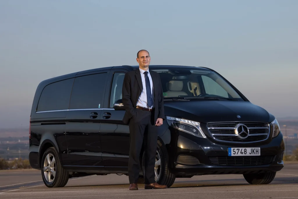 Minivan Mercedes Procas con conductor
